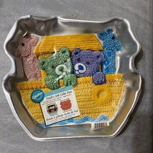 Wilton Noah's Ark Cake Pan vintage